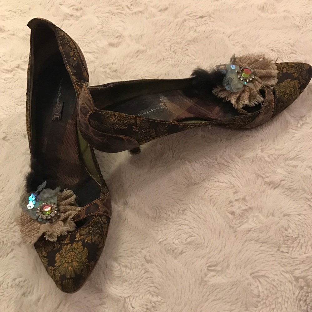 Low heel MARIO BOLOGNA trendy stiletto